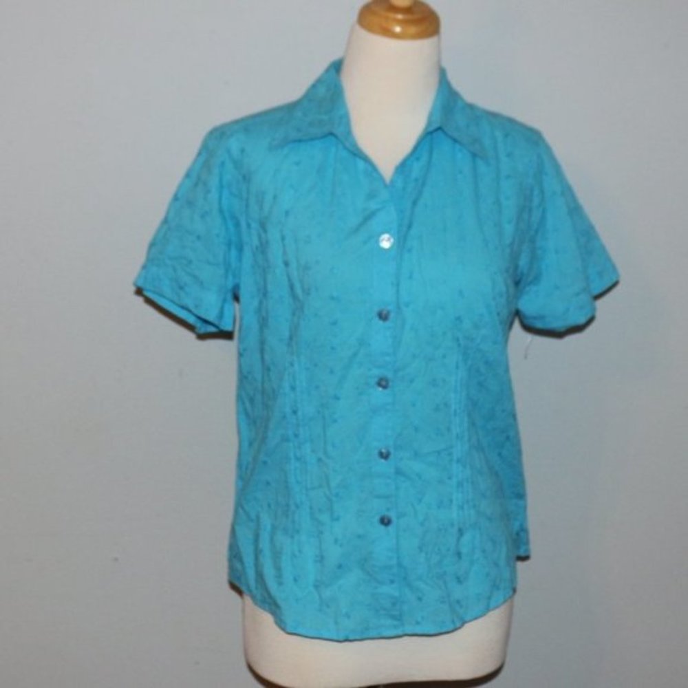 NWOT Cappagallo Small Short Sleeve Front Button Up Closure Eyelet Shirt Top New